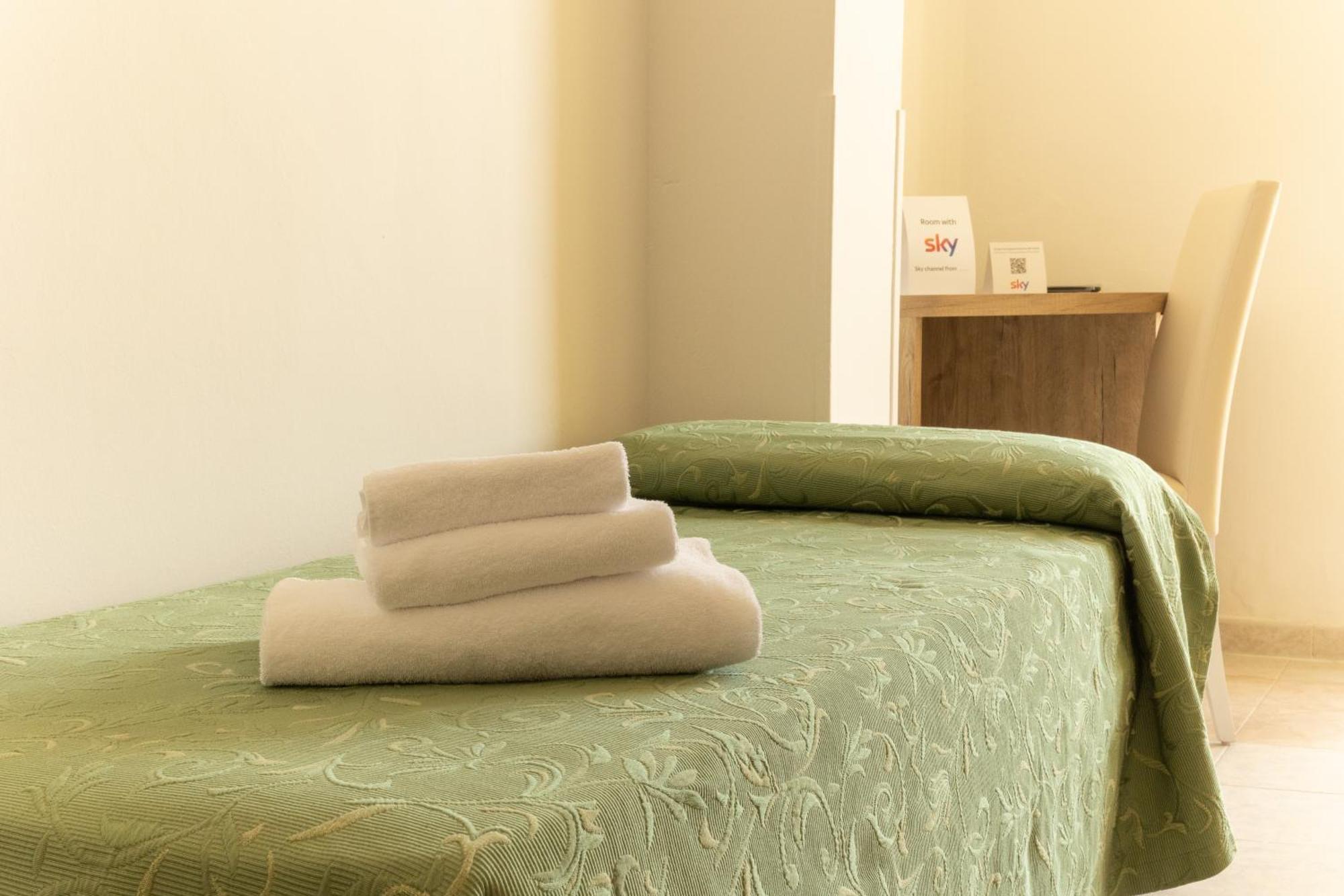 Hotel Royal Католика Екстериор снимка
