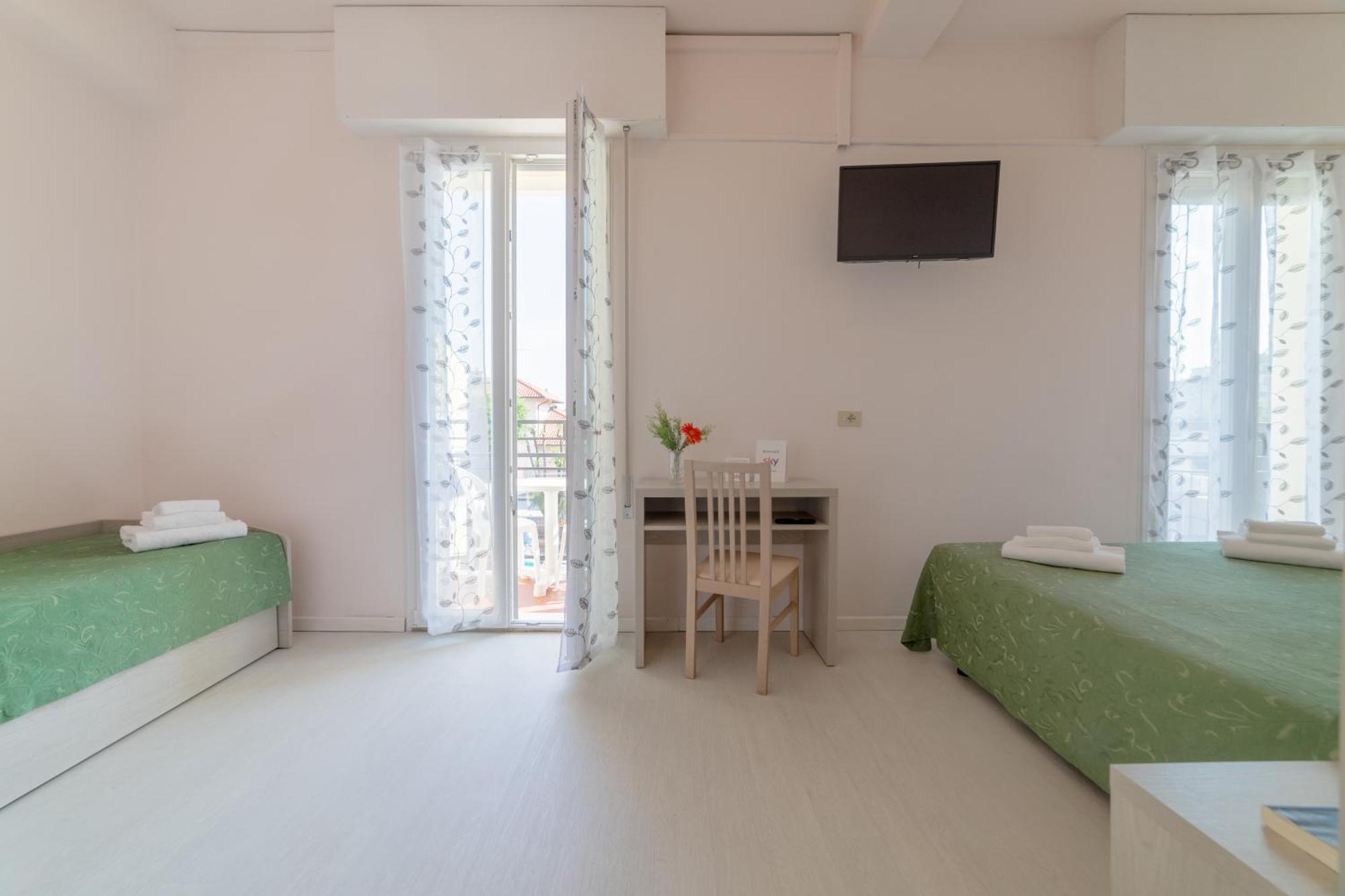 Hotel Royal Католика Екстериор снимка