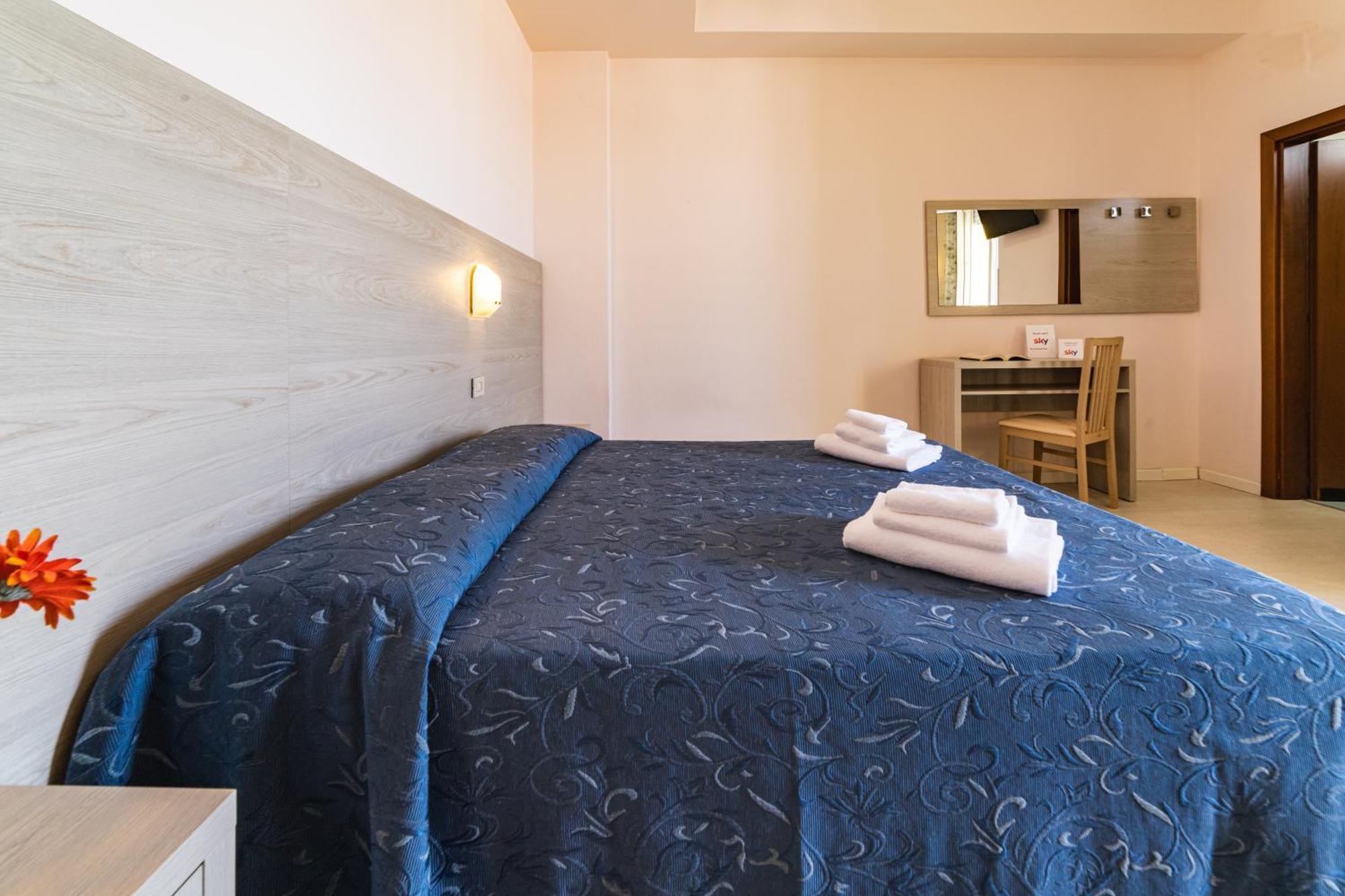 Hotel Royal Католика Екстериор снимка