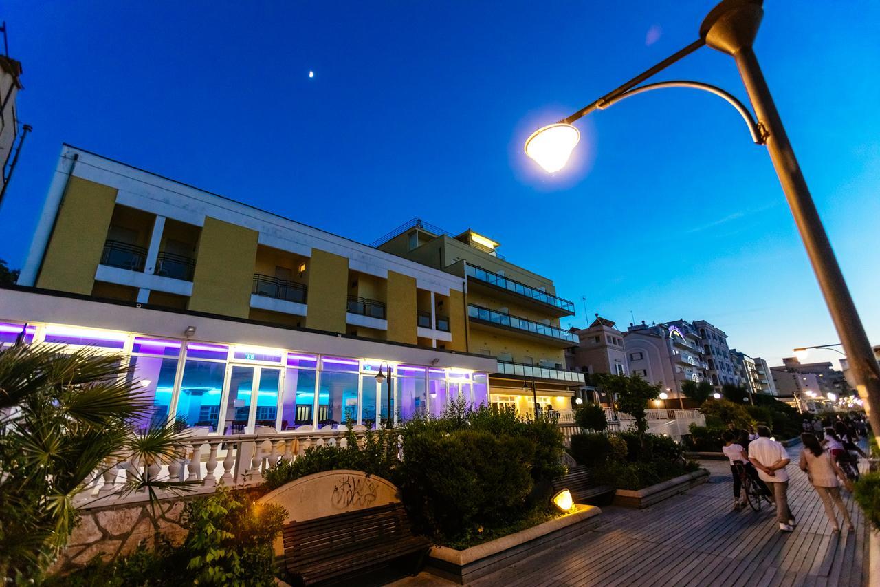 Hotel Royal Католика Екстериор снимка